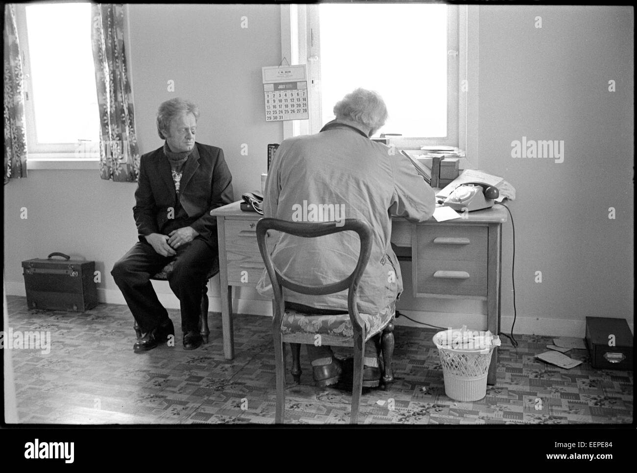 Doctor surgery gp basic patient hires stock photography and images Alamy