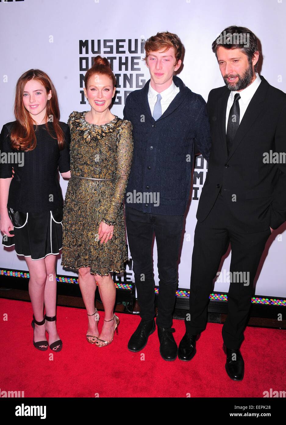 New York, NY, USA. 20th Jan, 2015. Liv Freundlich, Julianne Moore, Caleb Freundlich, Bart Freundlich at arrivals for Museum Of The Moving Image 29th Annual Black-Tie Salute to Julianne Moore, 583 Park Avenue, New York, NY January 20, 2015. Credit:  Gregorio T. Binuya/Everett Collection/Alamy Live News Stock Photo