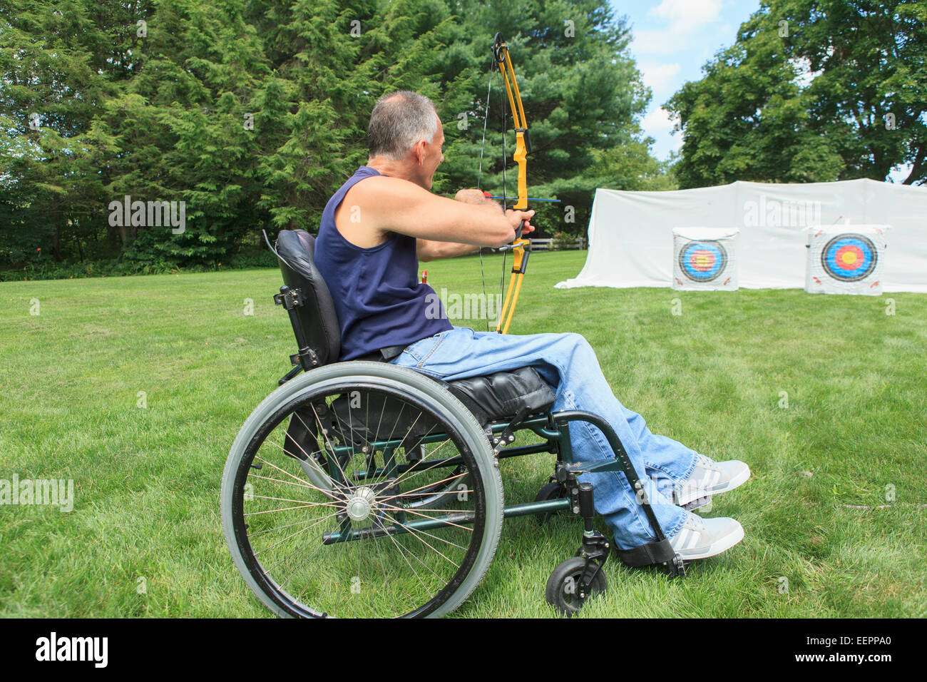 Wheelchair Archery High Resolution Stock Photography and Images Alamy