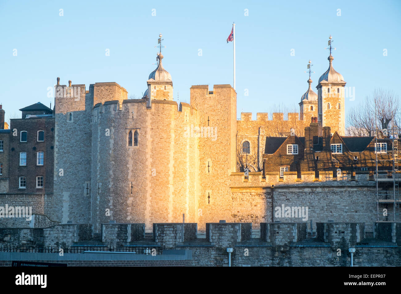 Anne boleyn tower of london burial hi-res stock photography and images ...