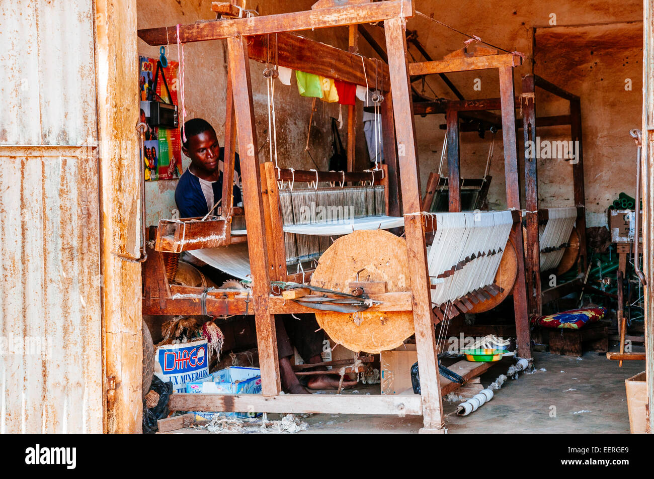 African weaving loom hires stock photography and images Alamy