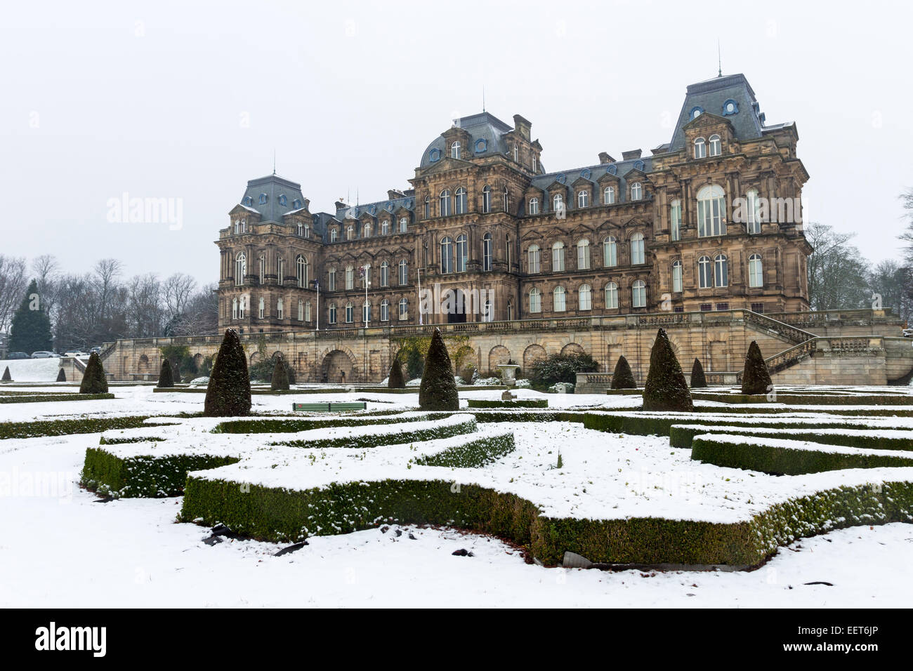 Bowes Museum Barnard Castle County Durham, Wednesday 21 January 2015. UK Weather.  Overnight snow is affecting much of the area around Barnard Castle.  The Museum has recently announced that it will host the first exhibition in the UK by fashion designer Yves Saint Laurent.  Bond star Daniel Craig and his wife Rachel Weisz are among those invited to attend the high profile event. Credit:  David Forster/Alamy Live News Stock Photo