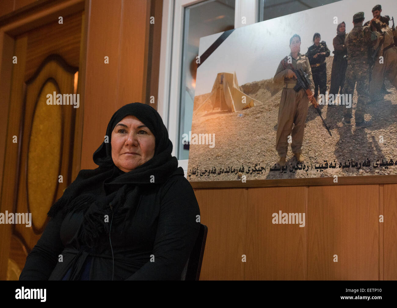 Nasrin Hamalaw With A Picture Of Her Dead Daughter, Peshmerga Captain Rangin Yousuf, Sulaymaniyah, Kurdistan, Iraq Stock Photo