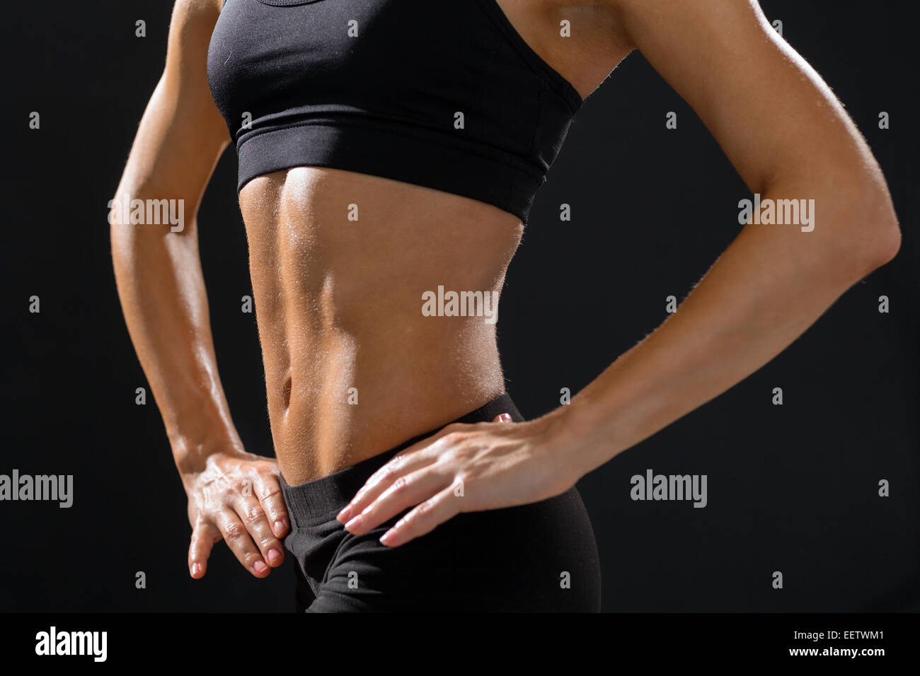 Six pack abs woman hi-res stock photography and images - Page 4