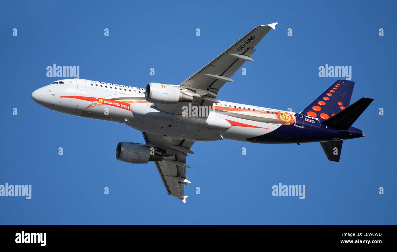 Brussels airlines a320 hires stock photography and images Alamy