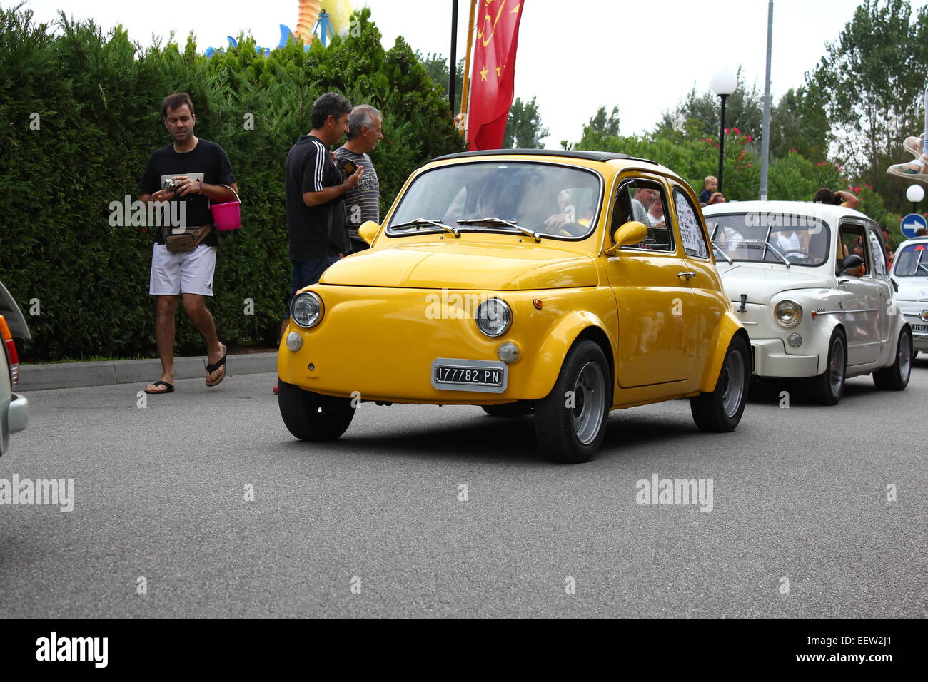 Yellow Fiat 500 Car Stock Photos Yellow Fiat 500 Car Stock