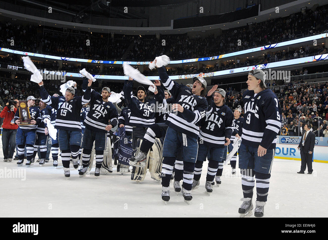Pittsburg PA USA Yale Celebrates Their Win Over Quinnipiac For The pittsburg-pa-usa-yale-celebrates-their-win-over-quinnipiac-for-the