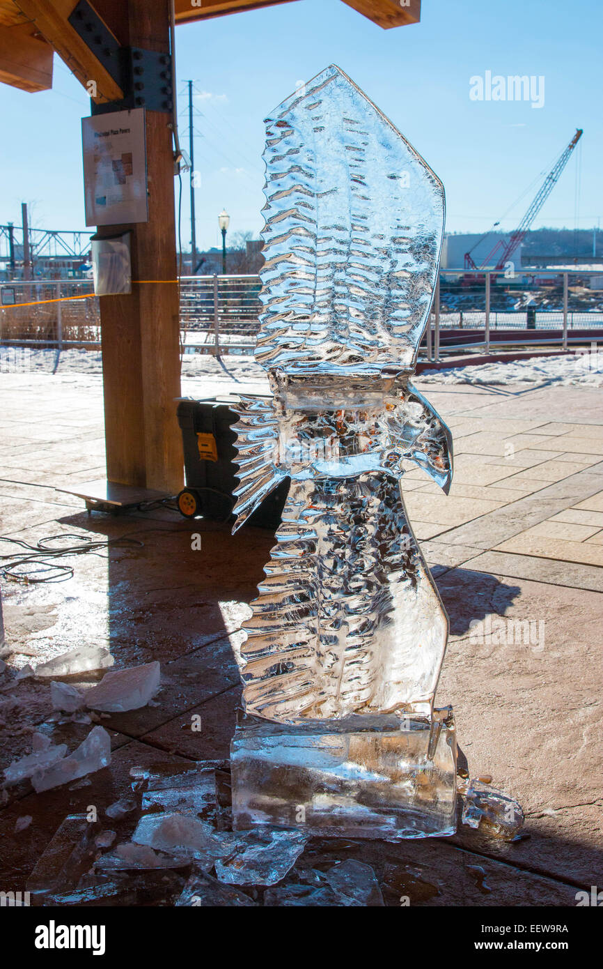 Bald Eagle Ice Sculpture Stock Photo Alamy