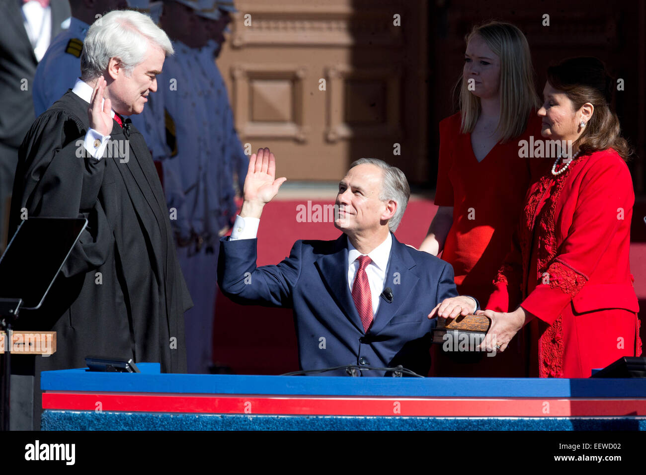 Greg Abbott takes oath of office to become the 48th Governor of Texas ...
