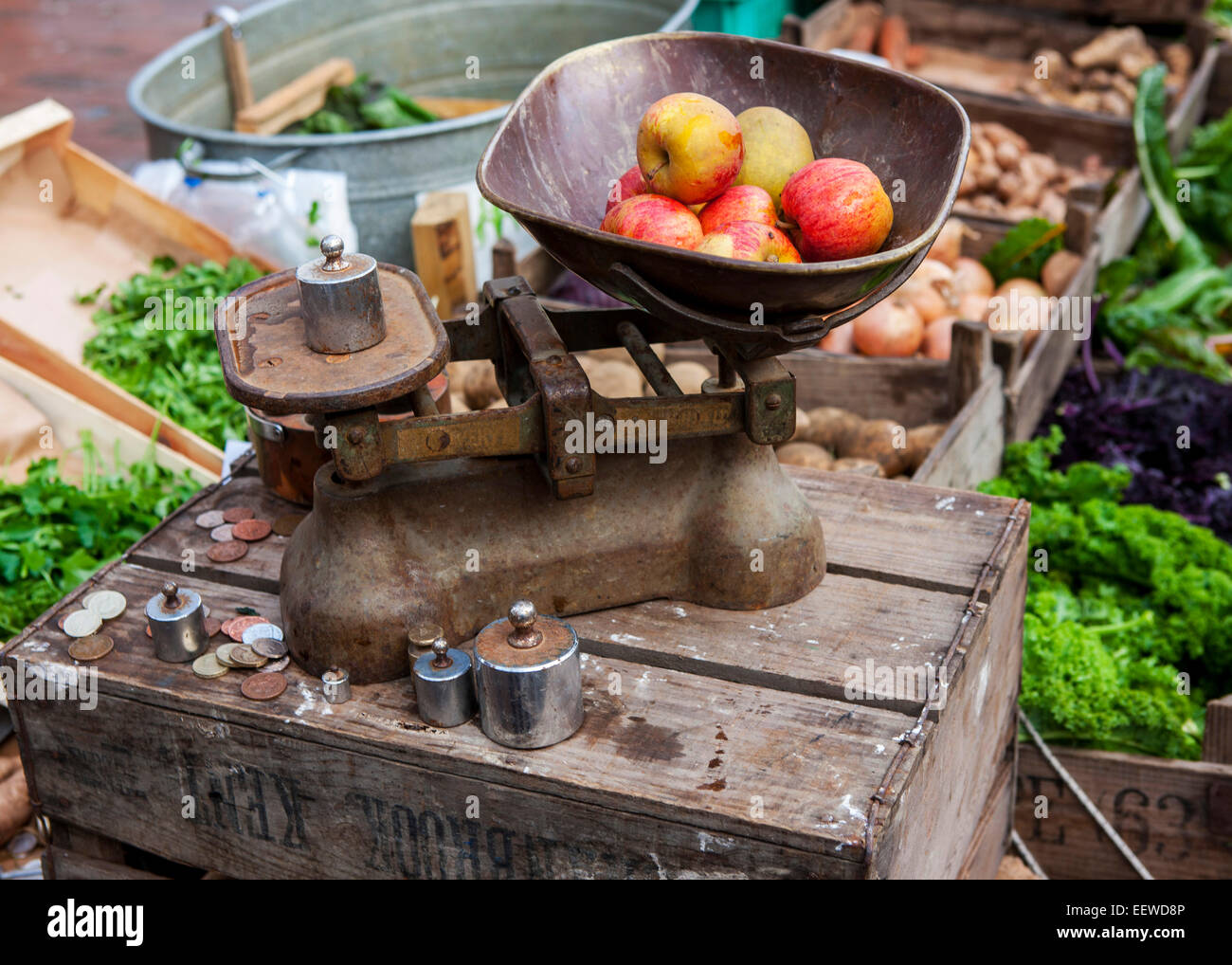 Old fashioned traditional weighing scales apples Stock Photo