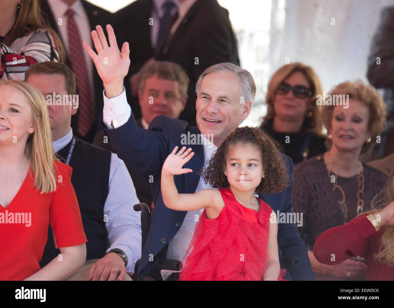 New Texas Gov. Greg Abbott enjoys inaugural parade with his family in
