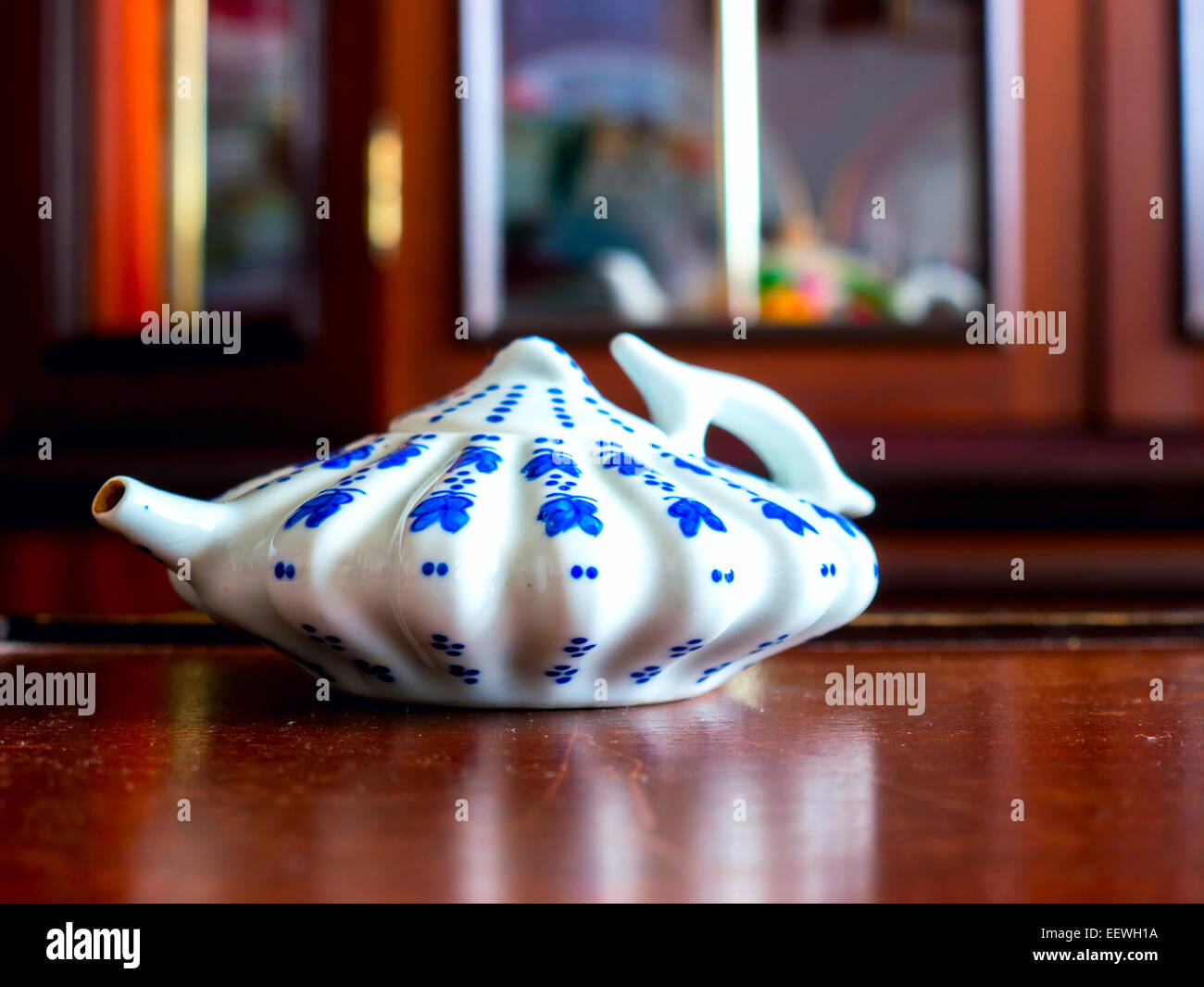 Chinese porcelain art hi-res stock photography and images - Alamy