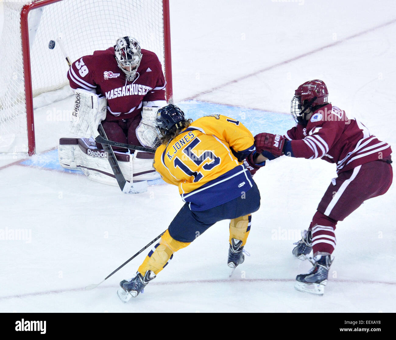 Hockey stick hitting hockey puck - Stock Illustration [64536516