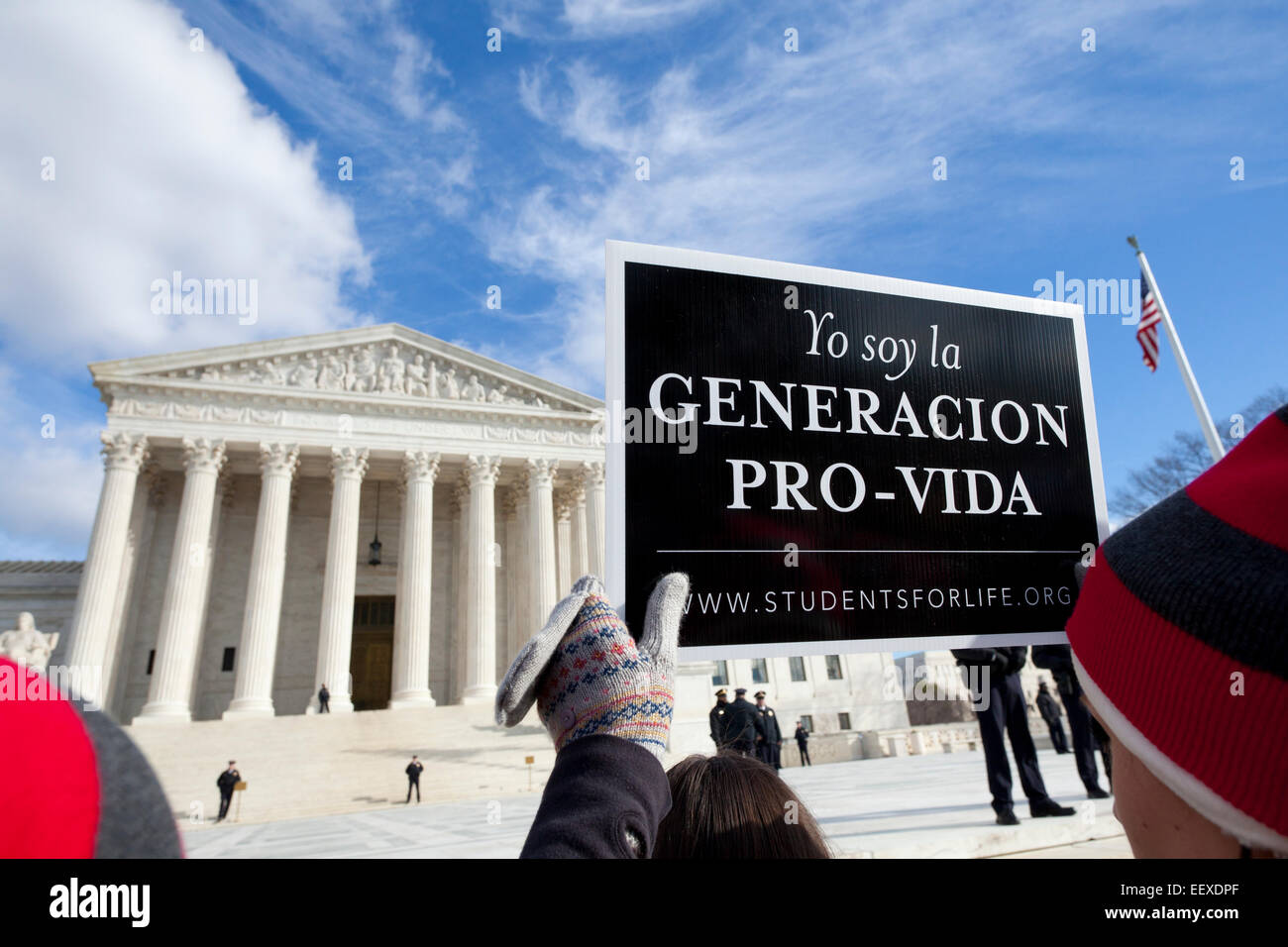 Washington DC, USA. 22nd Jan, 2015. Pro-Life supporters march carrying signs toward the Supreme Court building. Pictured: Activist holding Pro-Vida (Pro-Life) sign. Credit:  B Christopher/Alamy Live News Stock Photo