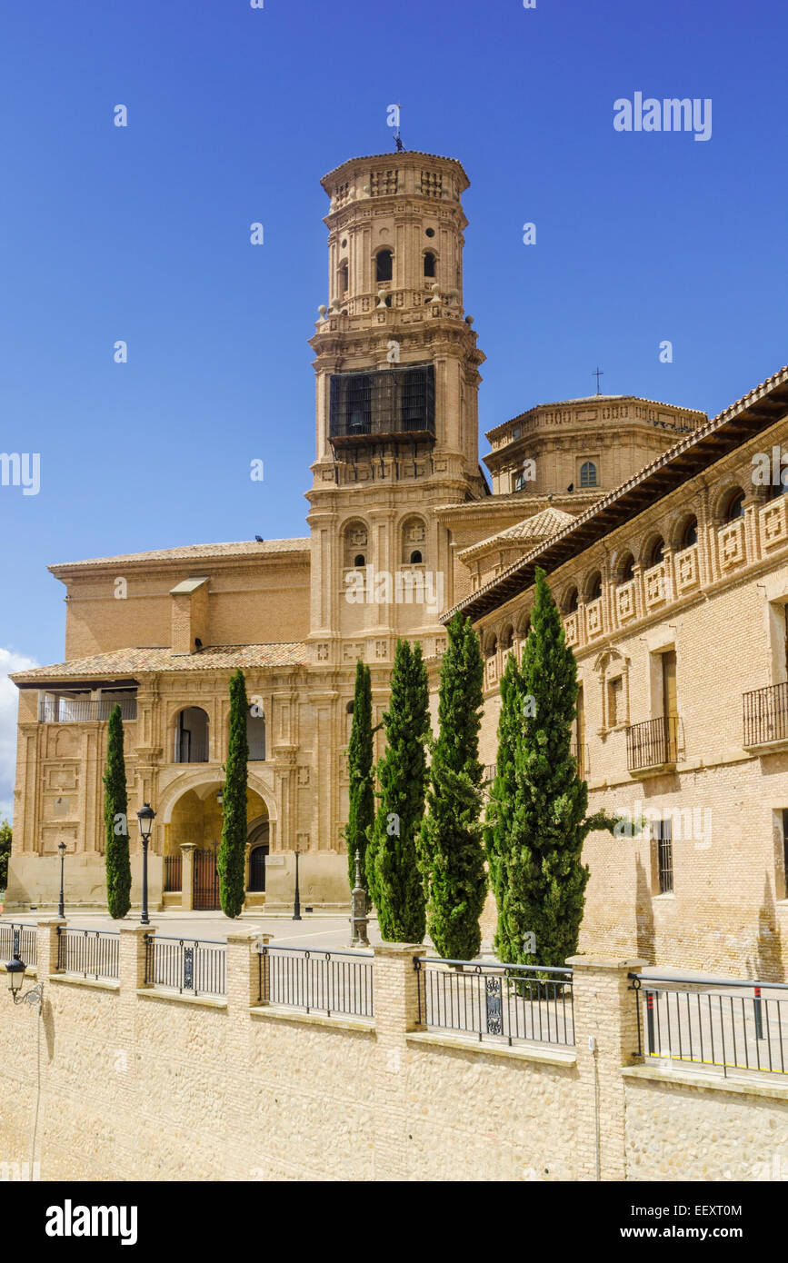 The church of St. Euphemia and Padres Carmelitas Convent in Villafranca, Ribera de Navarra, Navarra, Spain Stock Photo