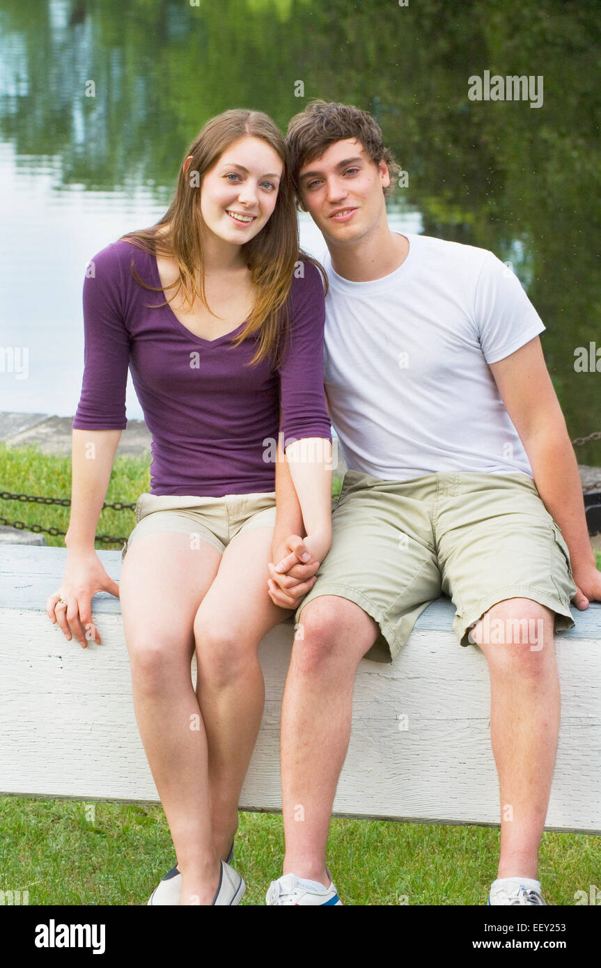 Adolescents holding hands hi-res stock photography and images - Alamy
