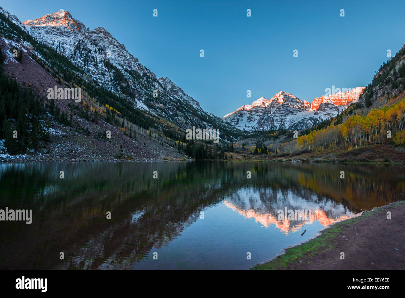 Maroon Bells Sunrise with fall colors Stock Photo