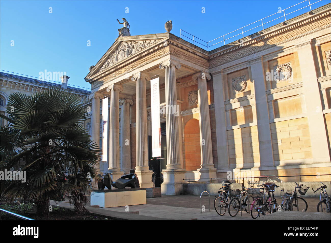Ashmolean Museum of Art and Archaeology, Beaumont Street, Oxford ...