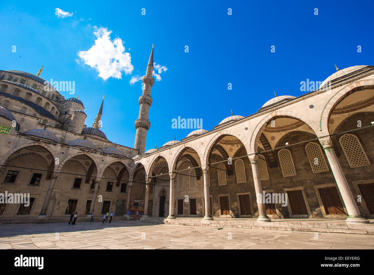 Courtyard of Sultan Ahmed Blue Mosque in Istanbul, Turkey Stock Photo ...