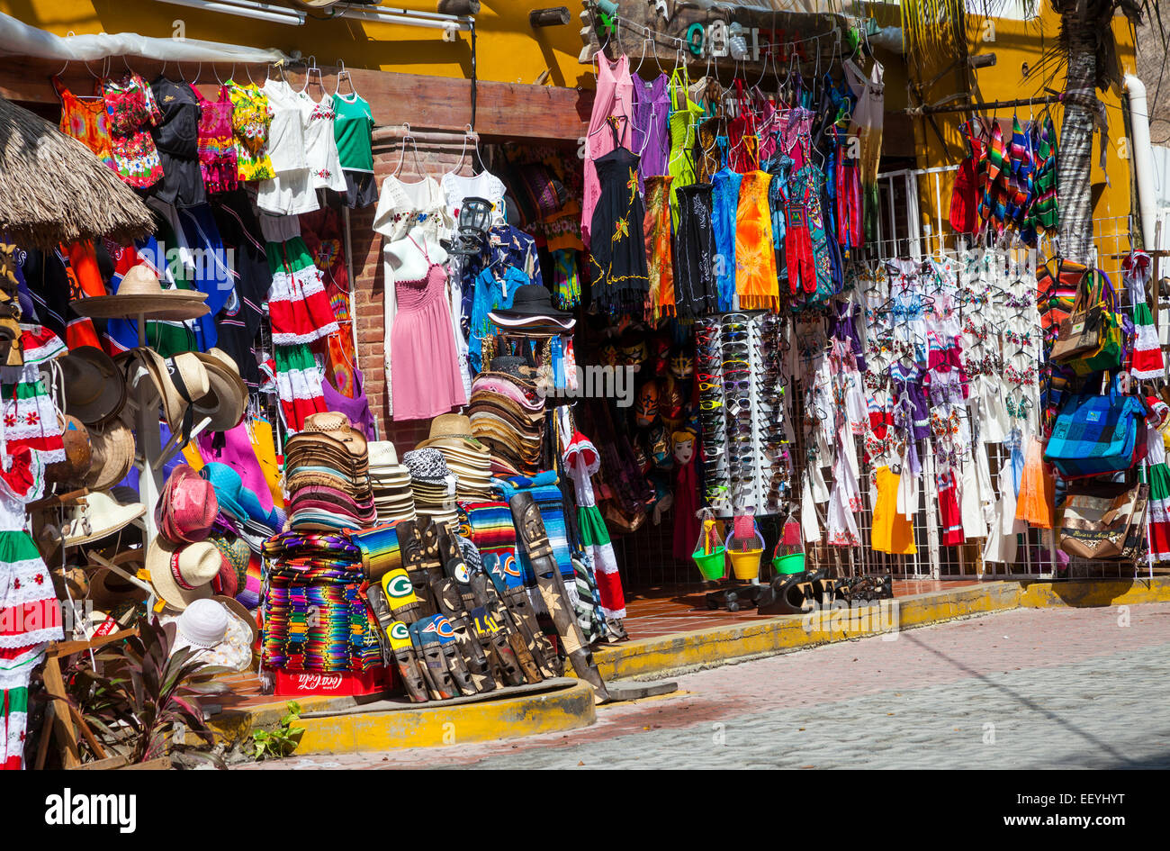 Souvenir Shops Selling Hats, Masks, Clothing, Paraphernalia. Playa del  Carmen, Riviera Maya, Yucatan, Mexico Stock Photo - Alamy
