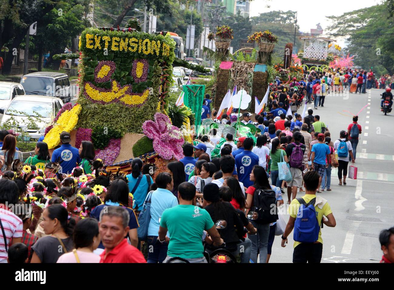 Parade float making hi-res stock photography and images - Alamy