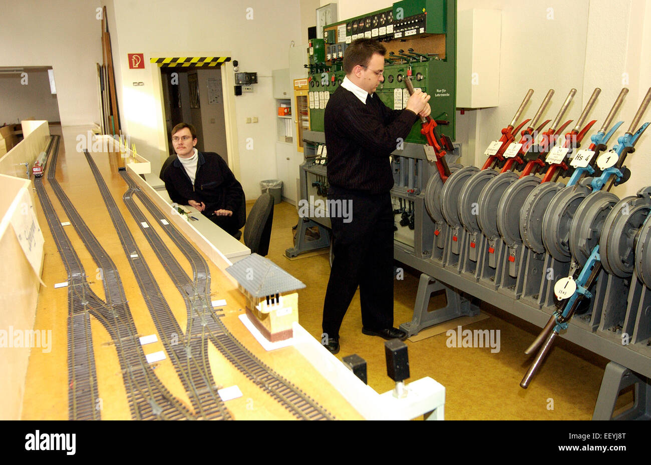 GERMAN VOCATIONAL TRAINING visual data 8