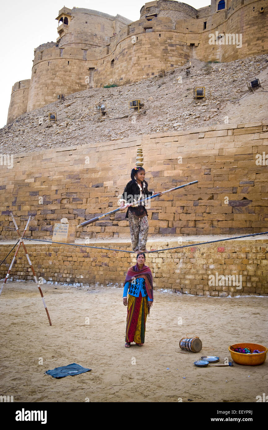 India, Rajasthan, Jaisalmer, street artist Stock Photo