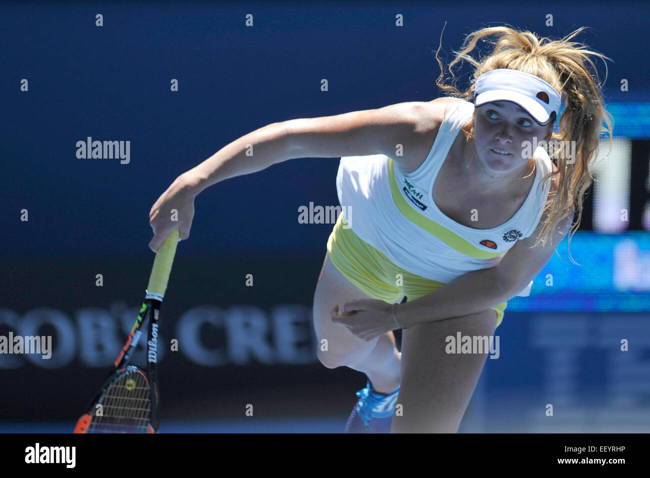 Melbourne, Australia. 24th January, 2015. Australian Open Tennis from Melbourne Park. Elina Svitolina of Ukraine returns a shot in her match against Serena Williams of the USA on day six of the 2015 Australian Open at Melbourne Park, Melbourne, Australia. Credit:  Action Plus Sports Images/Alamy Live News Stock Photo