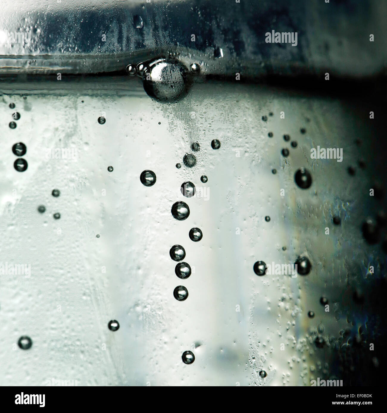 Fizzy water hires stock photography and images Alamy