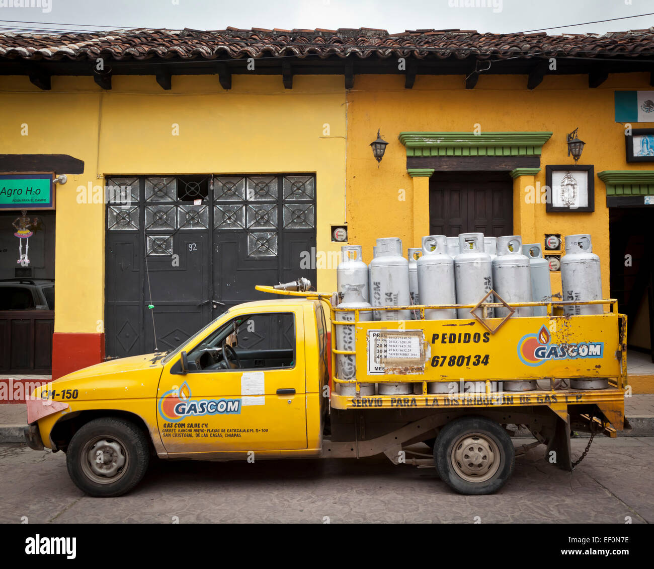 Car in san cristóbal de las casas hi-res stock photography and images -  Alamy