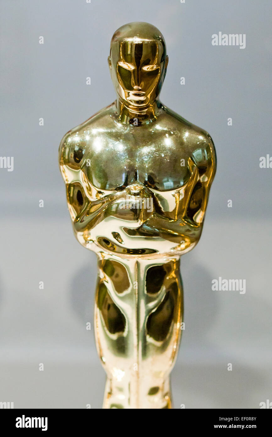 The Academy Awards Oscar statuette Stock Photo Alamy