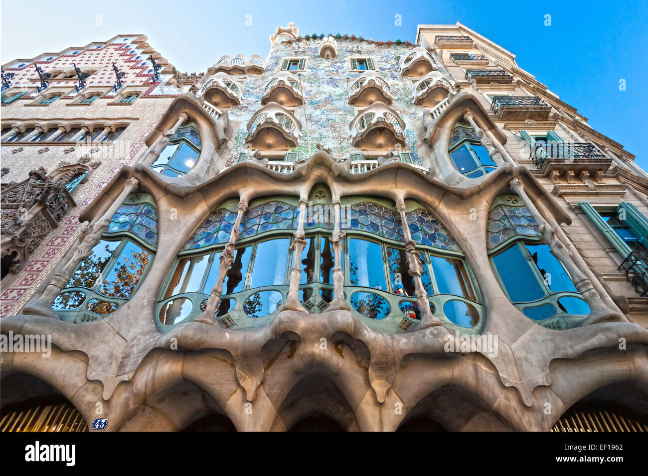 Barcelona December 16 The Facade Of The House Casa Battlo Also