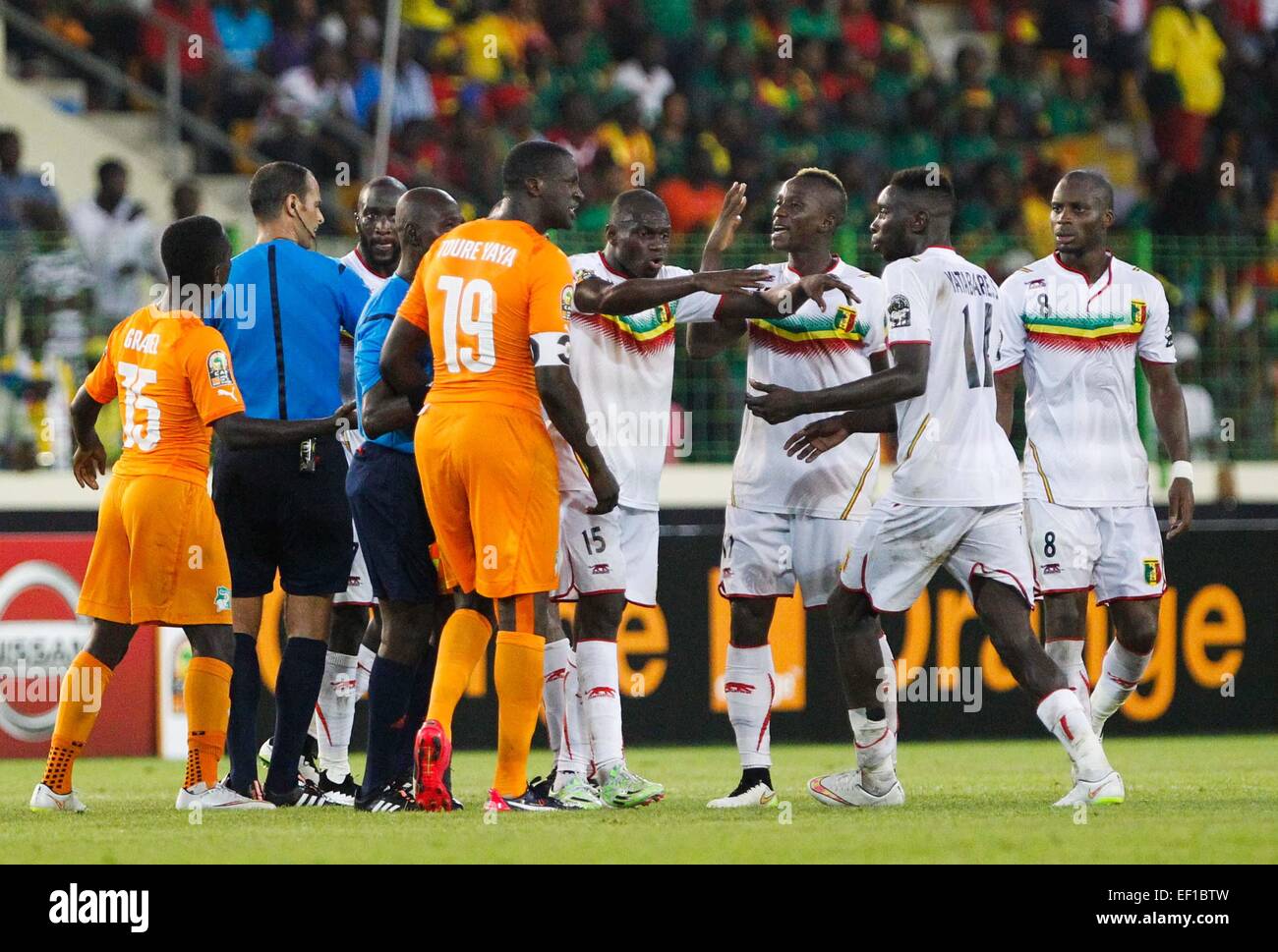 Equatorial guinea players hires stock photography and images Alamy