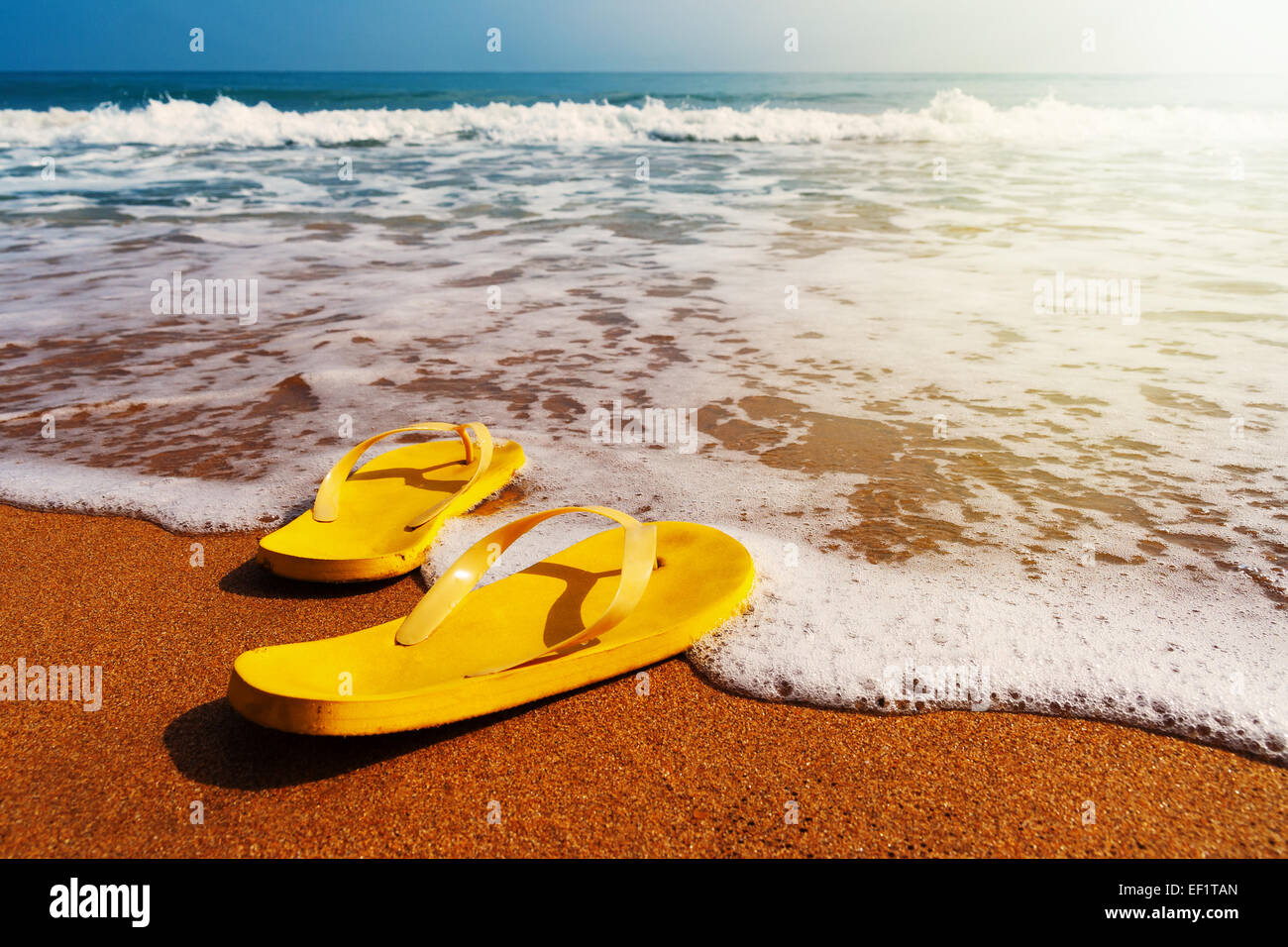 Beach Slippers at best price in Jalandhar by Kiran Rubber Industries | ID:  4272140988