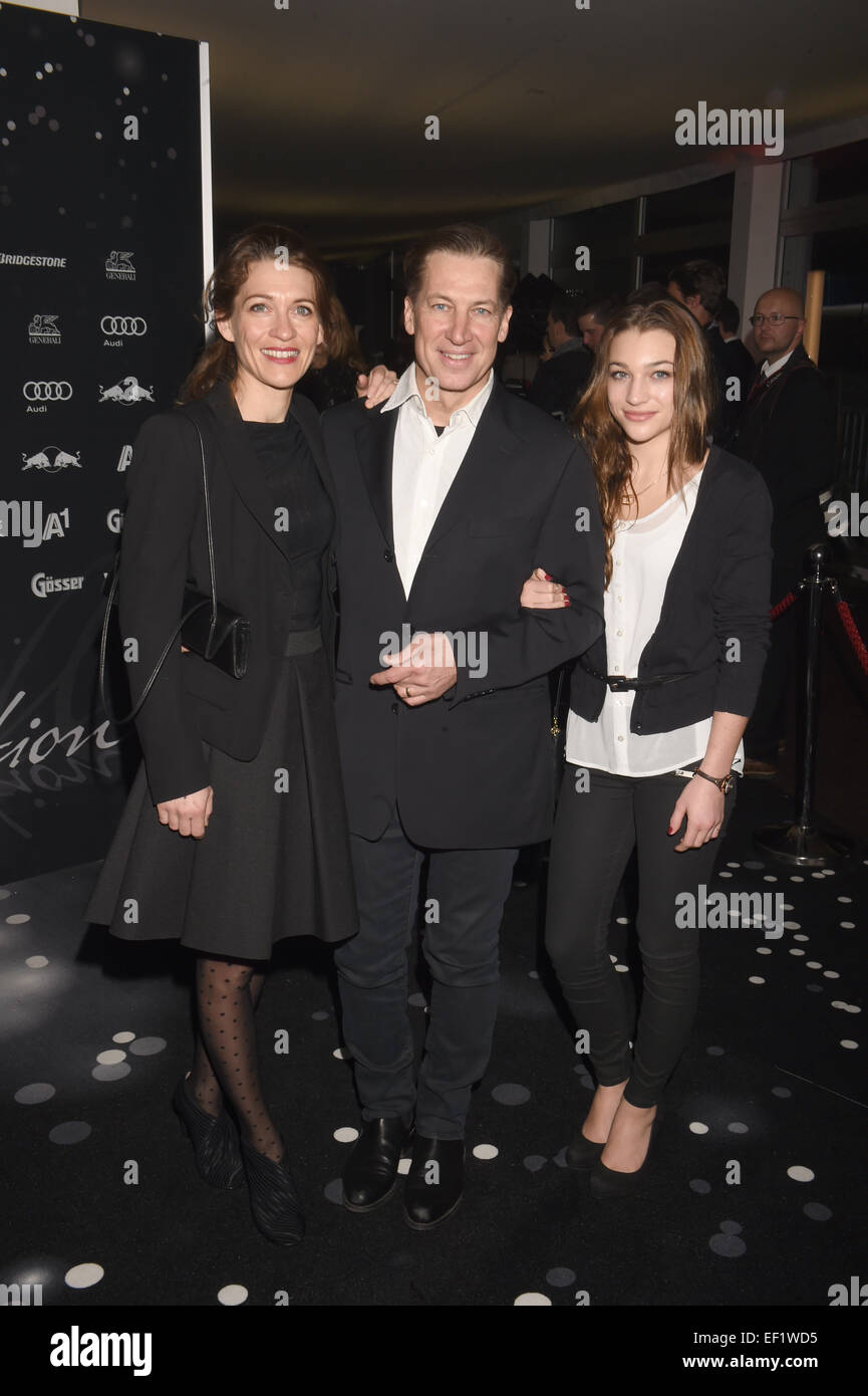 Austrian actor Tobias Moretti (C), his wife Julia (L) and their doughter Antonia  arrive for the Kitz Race Club Party 2015 in  Kitzbuehel, Austria, 24 January 2015. Photo: Felix Hoerhager/dpa    a Stock Photo