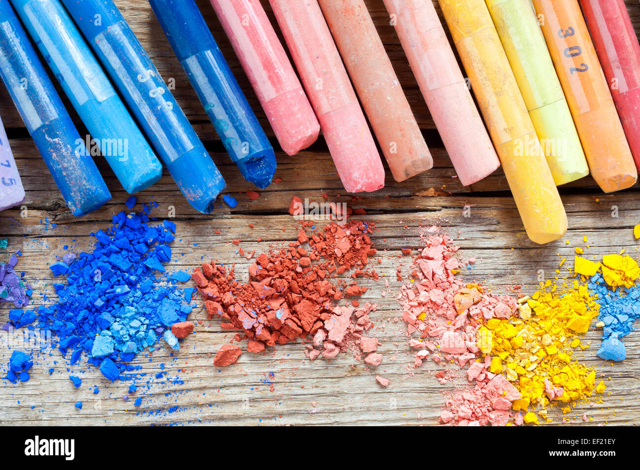 1,025 Rainbow Crayons Stock Photos, High-Res Pictures, and Images - Getty  Images