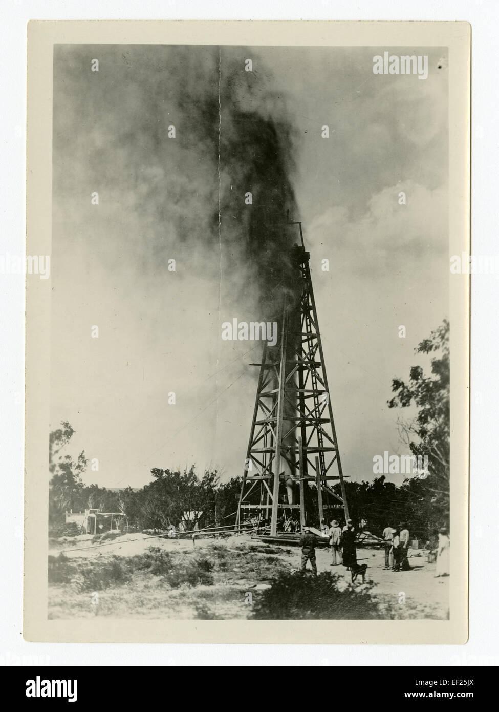 Oil Well Gusher High Resolution Stock Photography and Images - Alamy