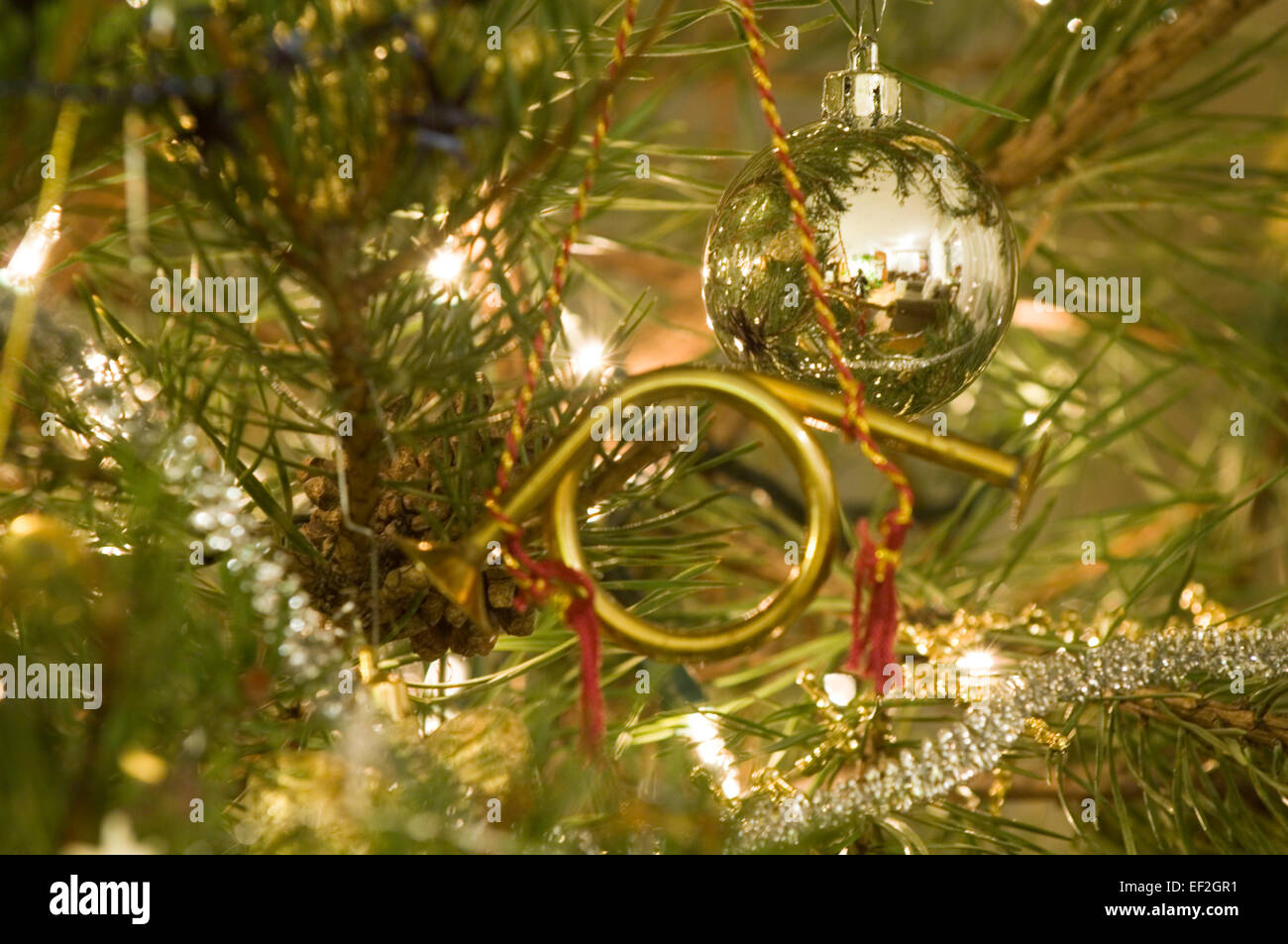 Musical instrument christmas tree ornaments hires stock photography