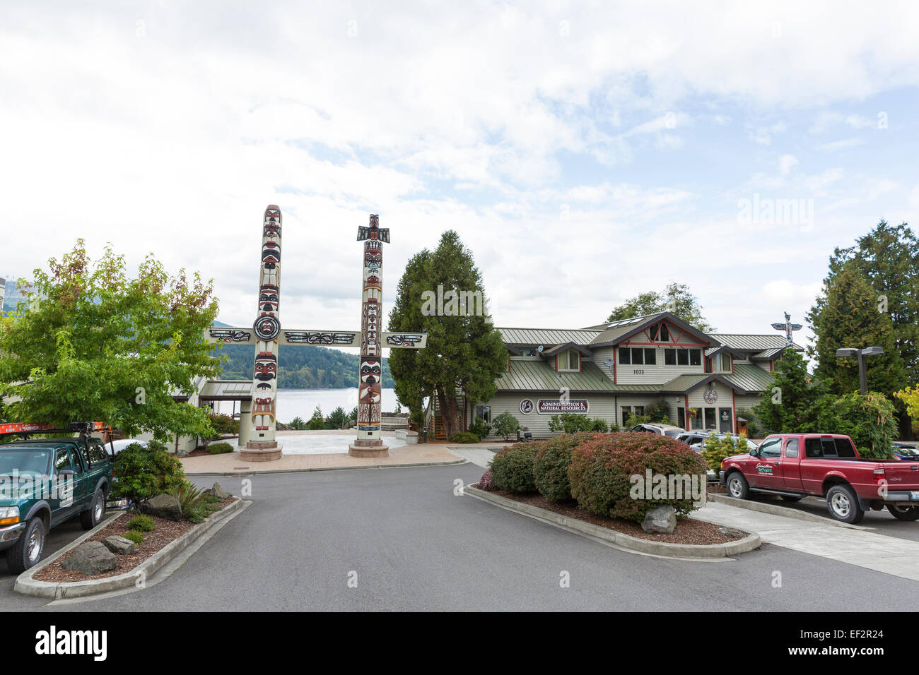 Northwest Native Expressions Art Gallery of a S’klallam tribe