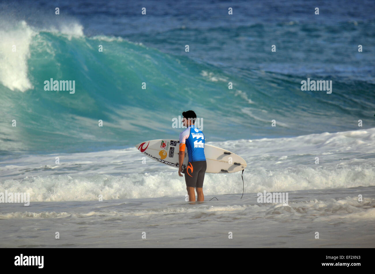 Brazilian pro-surfer, Gabriel Medina, prepares for his heat at the 2014 Pipemasters, Banzai Pipeline, Ehukai Beach Oahu Hawaii Stock Photo