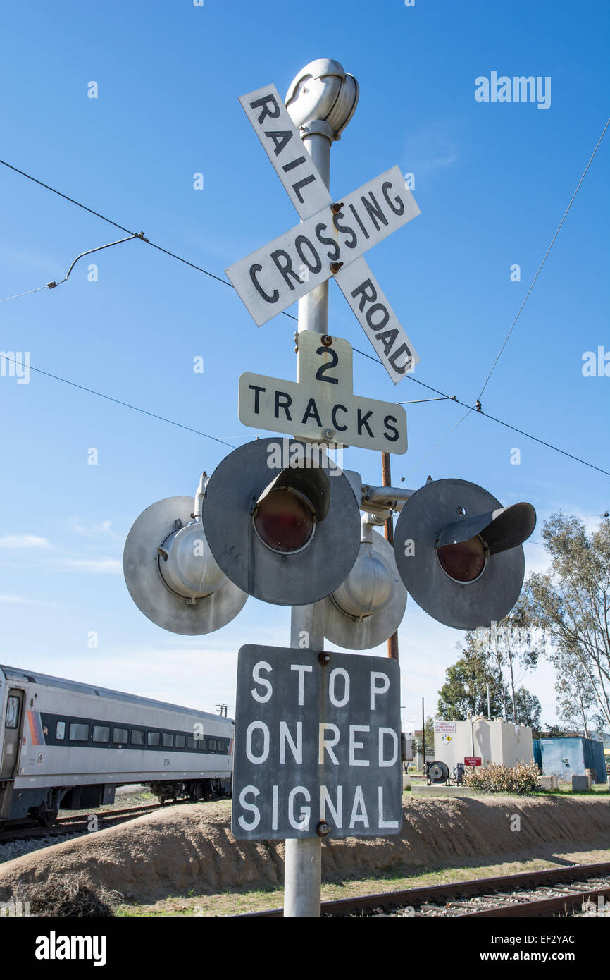 Railroad crossing sign hires stock photography and images Alamy
