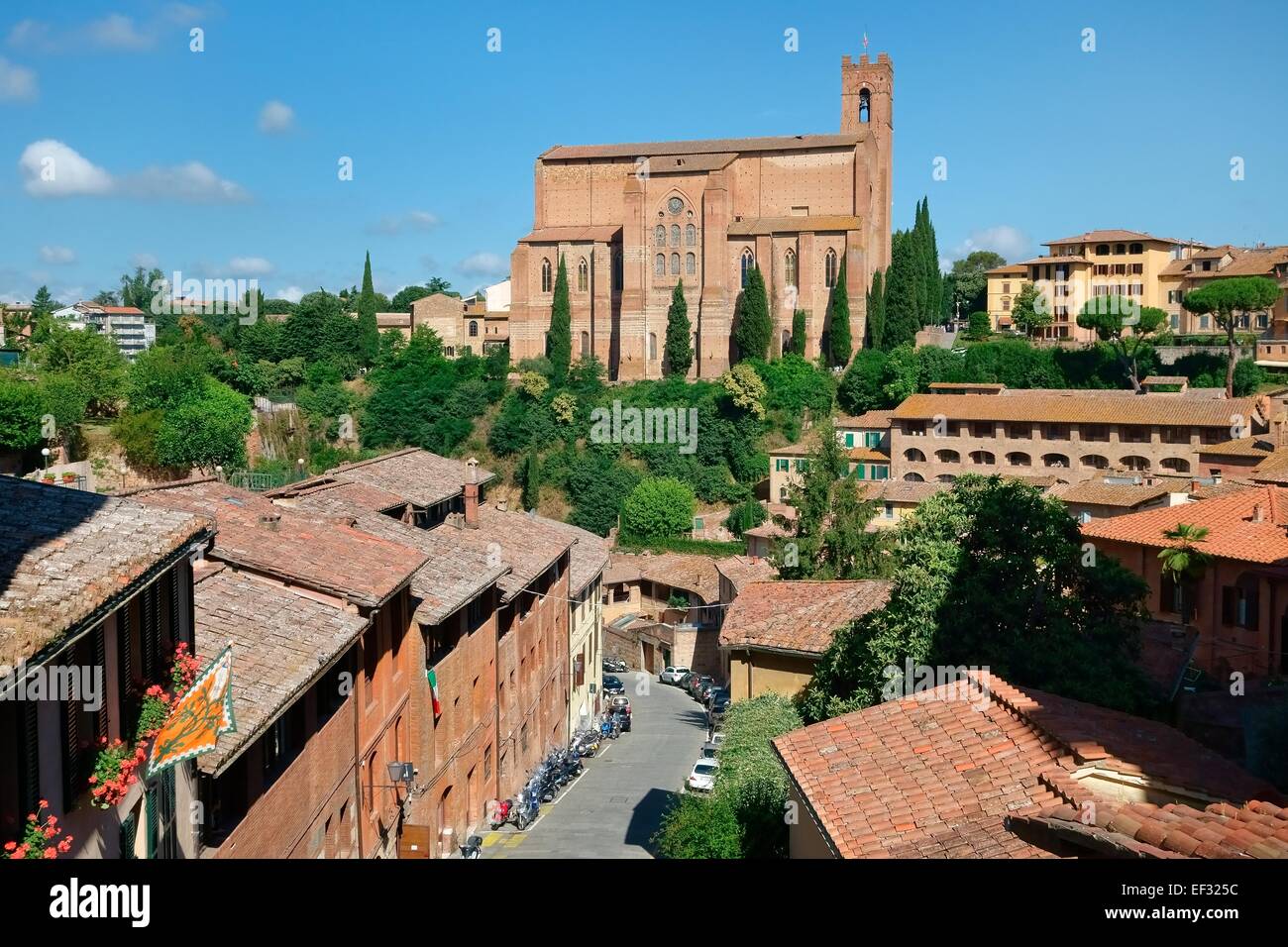 parcheggio santa caterina via esterna di fontebranda 53100 siena si