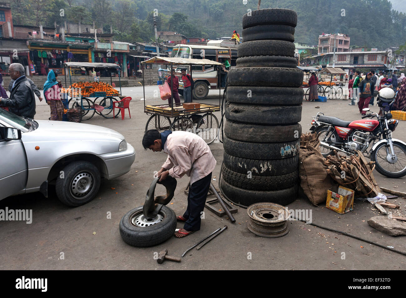 Tyre market hires stock photography and images Alamy