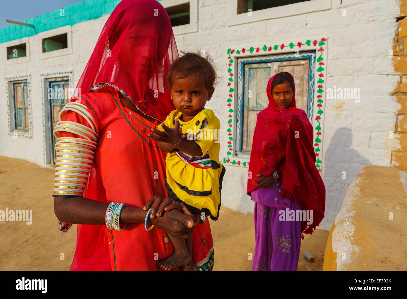 Indian woman and her child hi-res stock photography and images - Alamy