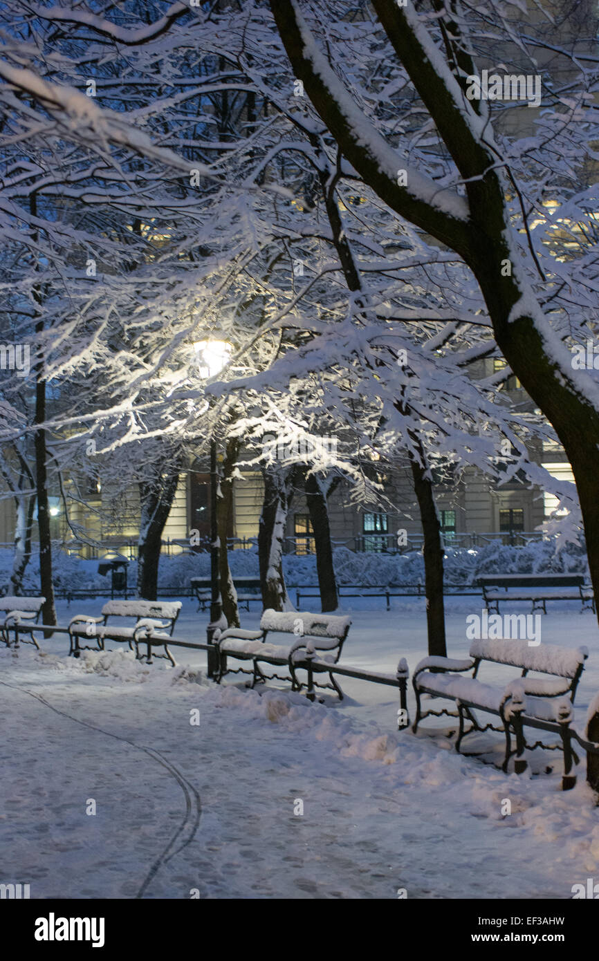 Krakow, Poland. 25th January, 2015. Poland Weather The steady snowfall