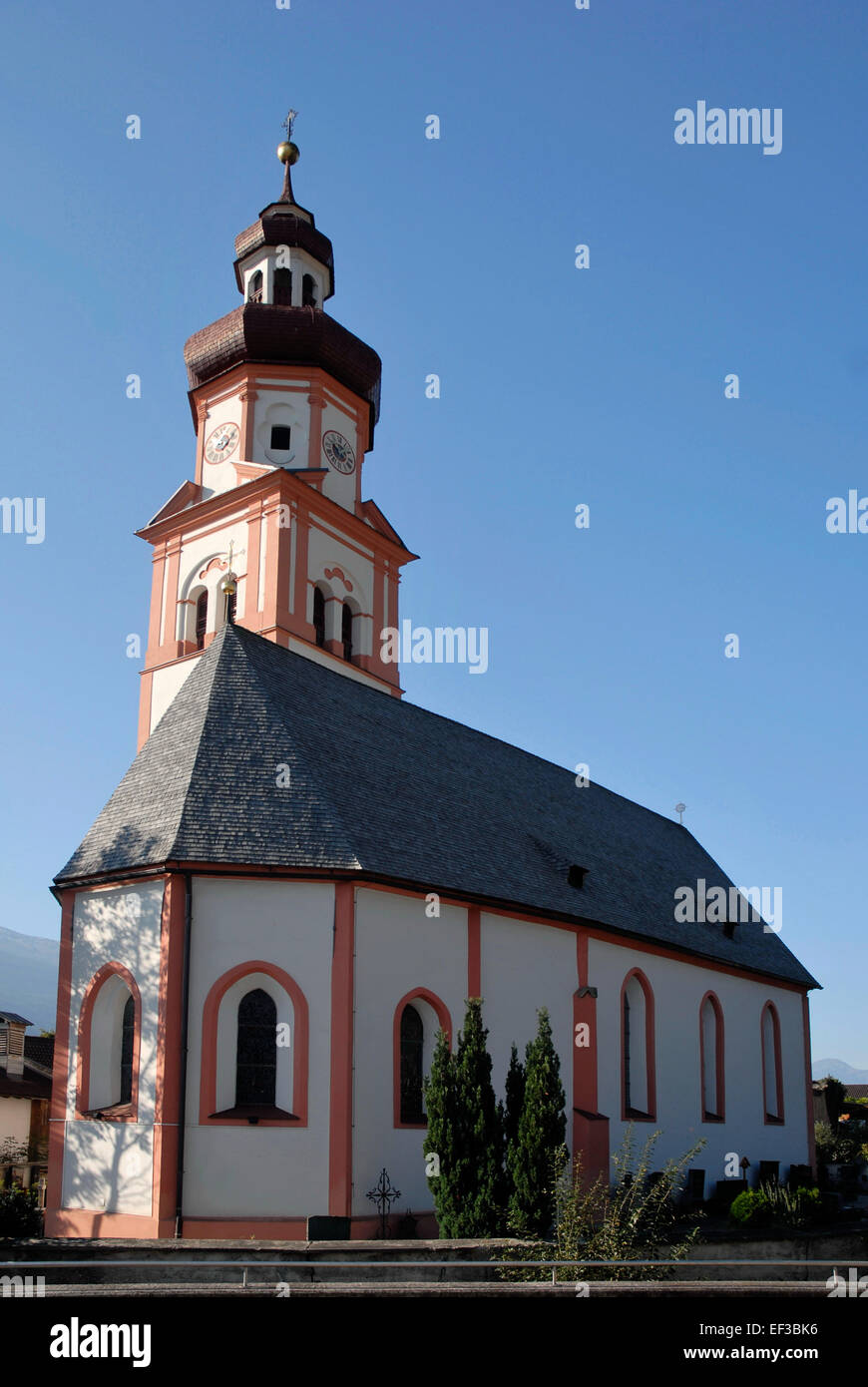 Pfarrkirche Baumkirchen von Osten Stock Photo