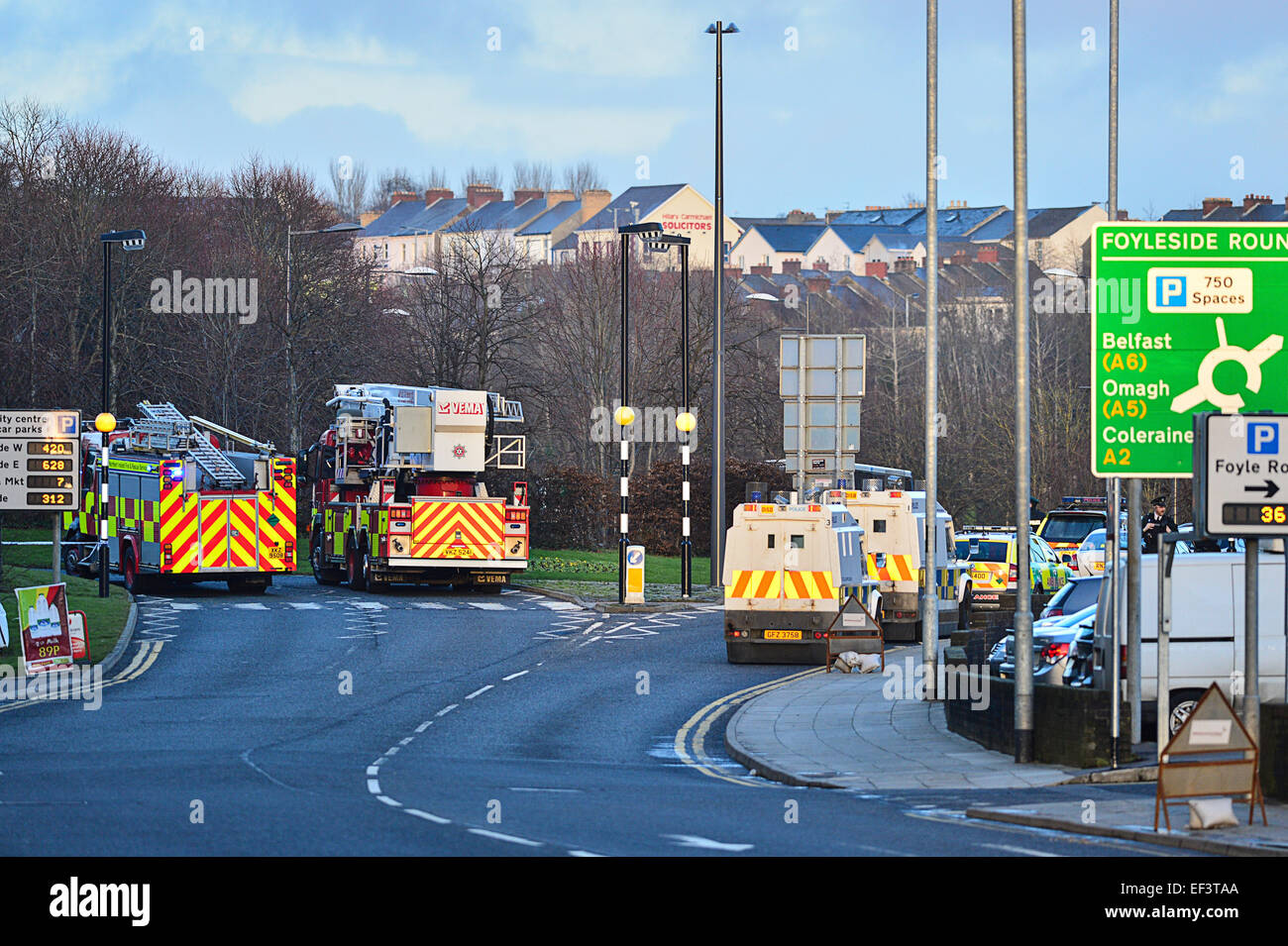 Londonderry, Northern Ireland, UK. 26th January, 2015.Police and emergency services are at the scene of an incident at John Street in Londonderry where they say they have concerns for the safety of a man, who claims to be armed with an explosive device. Credit:  George Sweeney/Alamy Live News Stock Photo