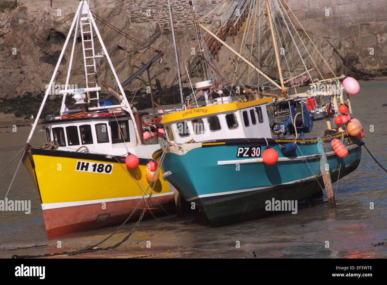 Newquay house on rock hires stock photography and images Alamy