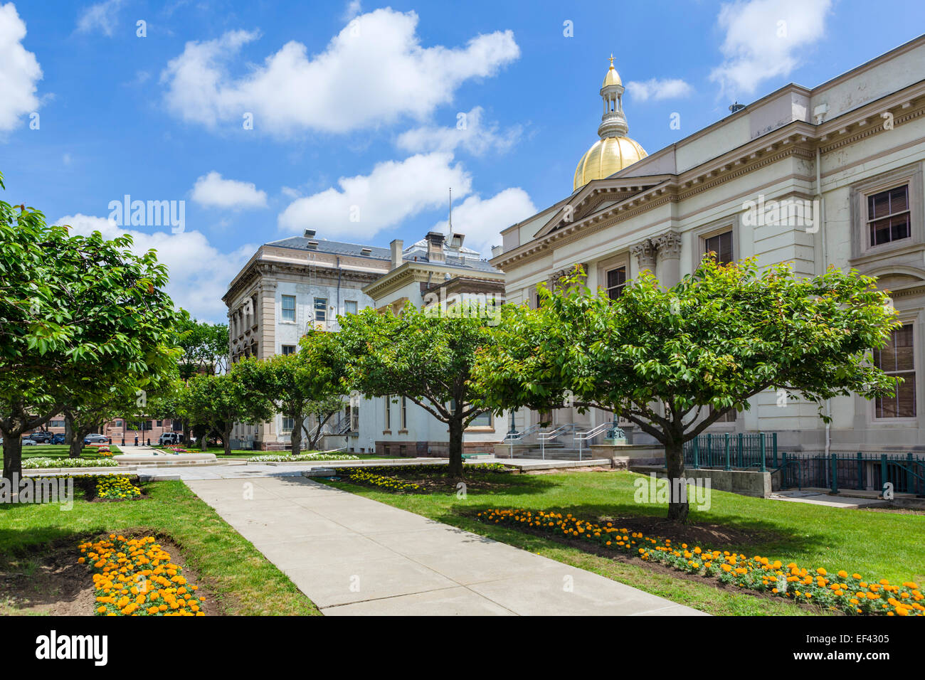Grounds at the side of the New Jersey State House, Trenton, New Jersey, USA Stock Photo