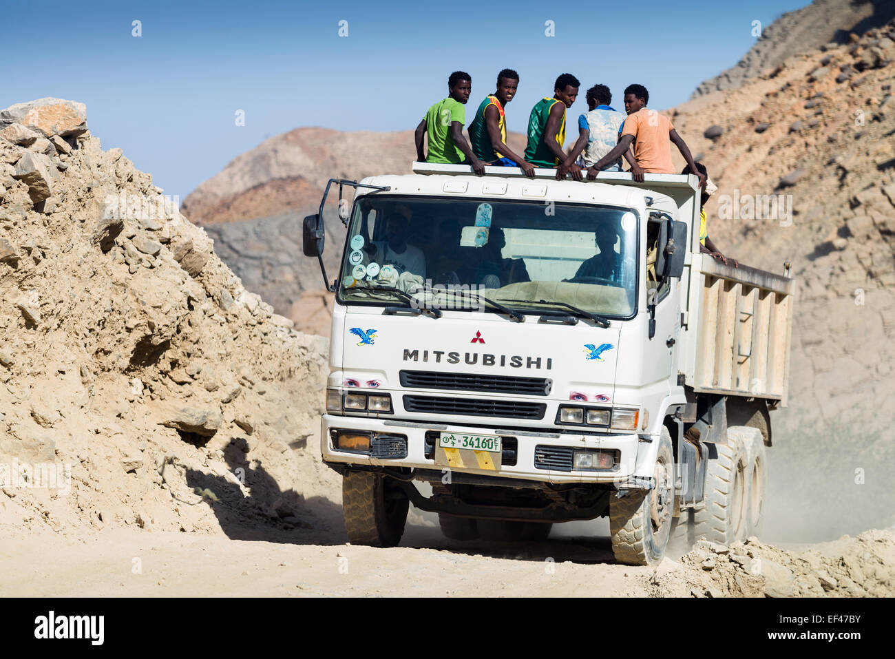 Over Loaded Open Top Truck Carrying Workmen To Work Danakil Depression Ethiopia Africa Stock Photo Alamy